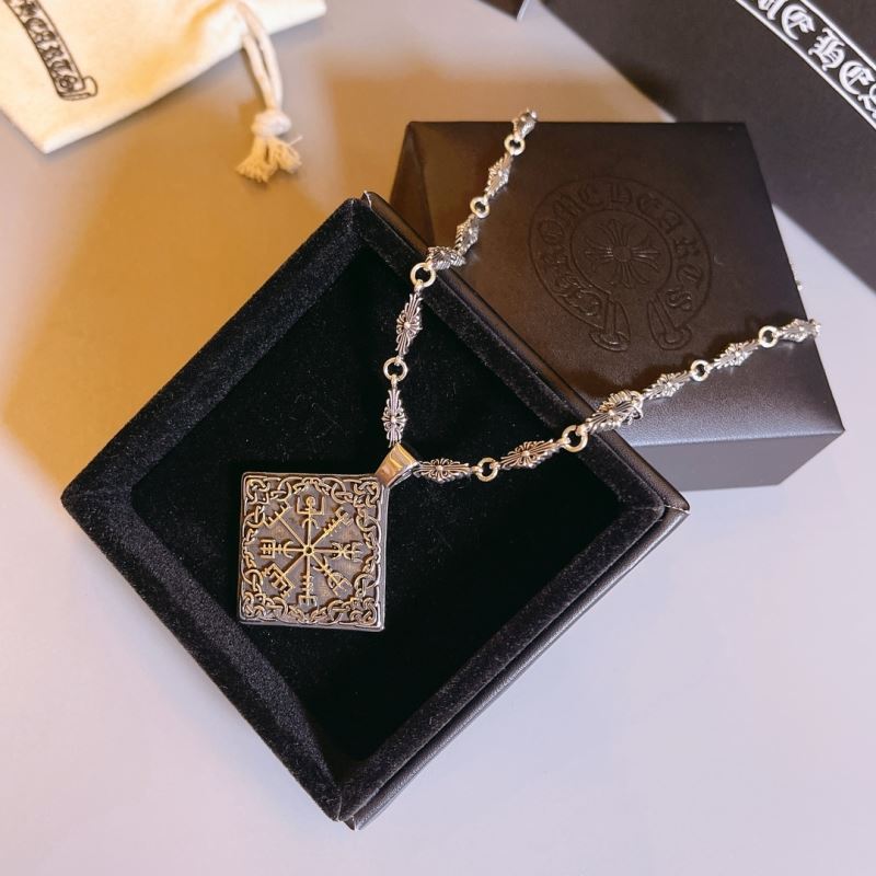 Ch*0me He**ts necklaces